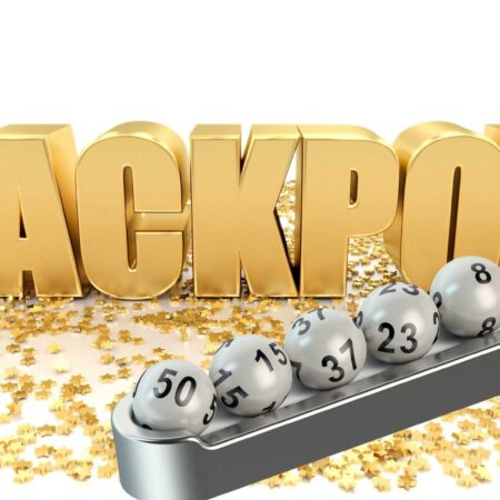 Пенсионер забыл про выигрыш более 8 млн долларов